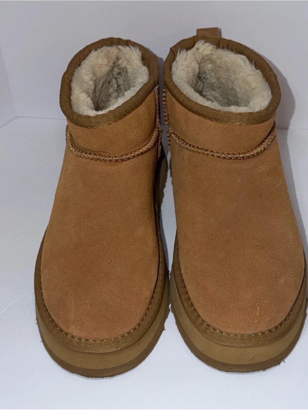 Ugg Classic Ultra Mini Platform Boots Size 9